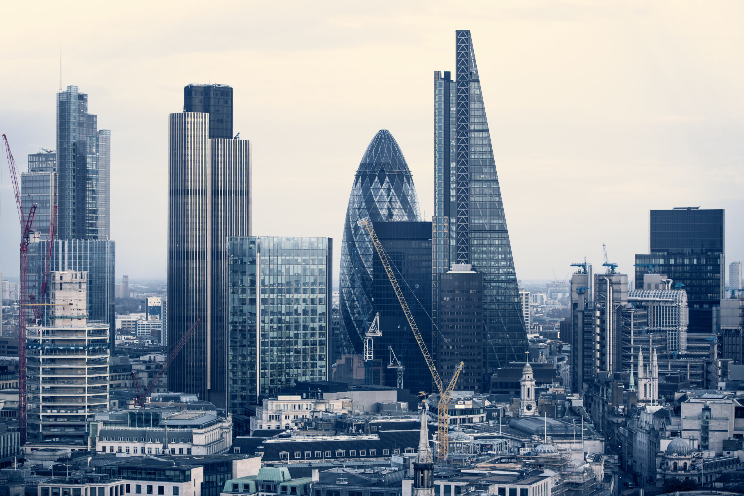 How could COVID transform the workplace and office space? 3 What could the Facilities Management and Workplace sector post-COVID-19 look like
